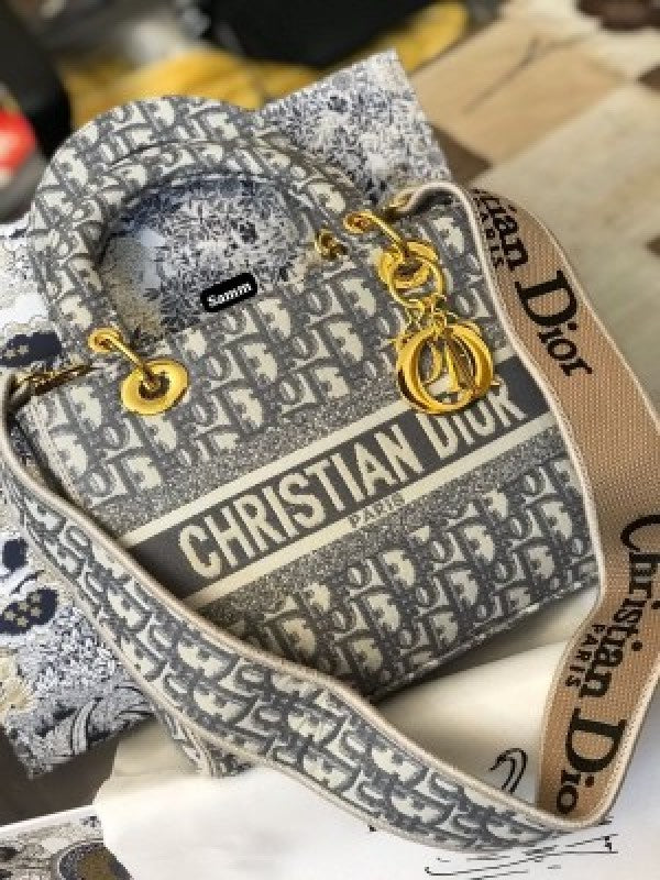 Dio LADY BAG WITH BRAND BOX