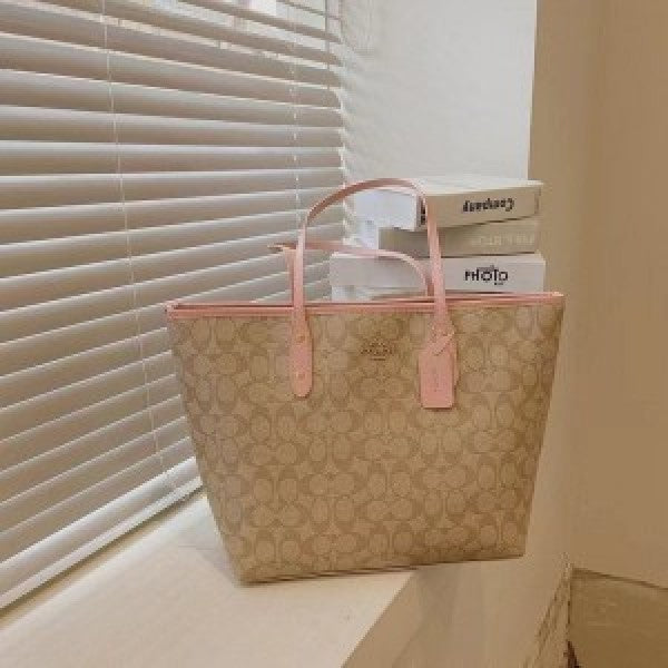 CH Hutton tote bag withbox