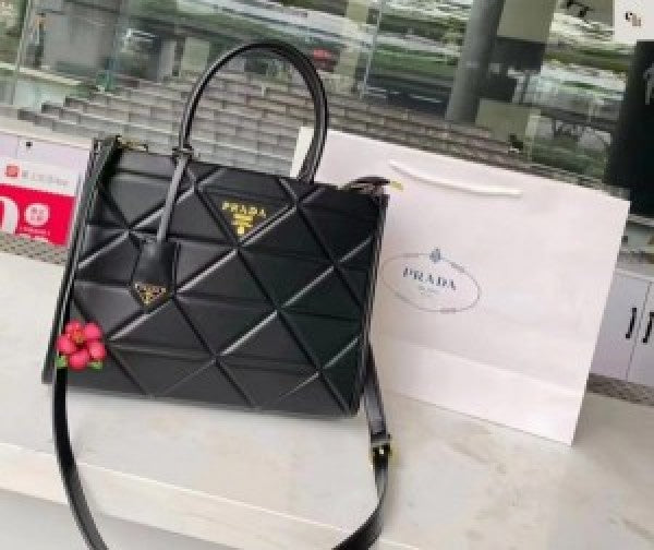 PDa leather symbole tote bag with dust cover & dust bag