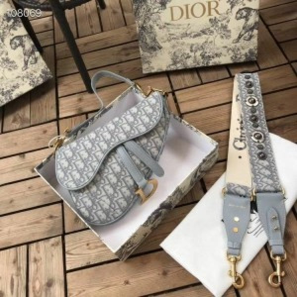 Dio saddle with box (Copy)