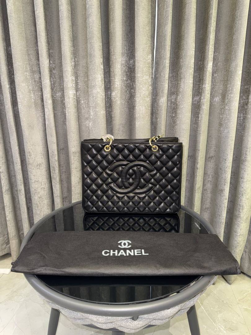 CN hand bag with dust bag and premium quality box