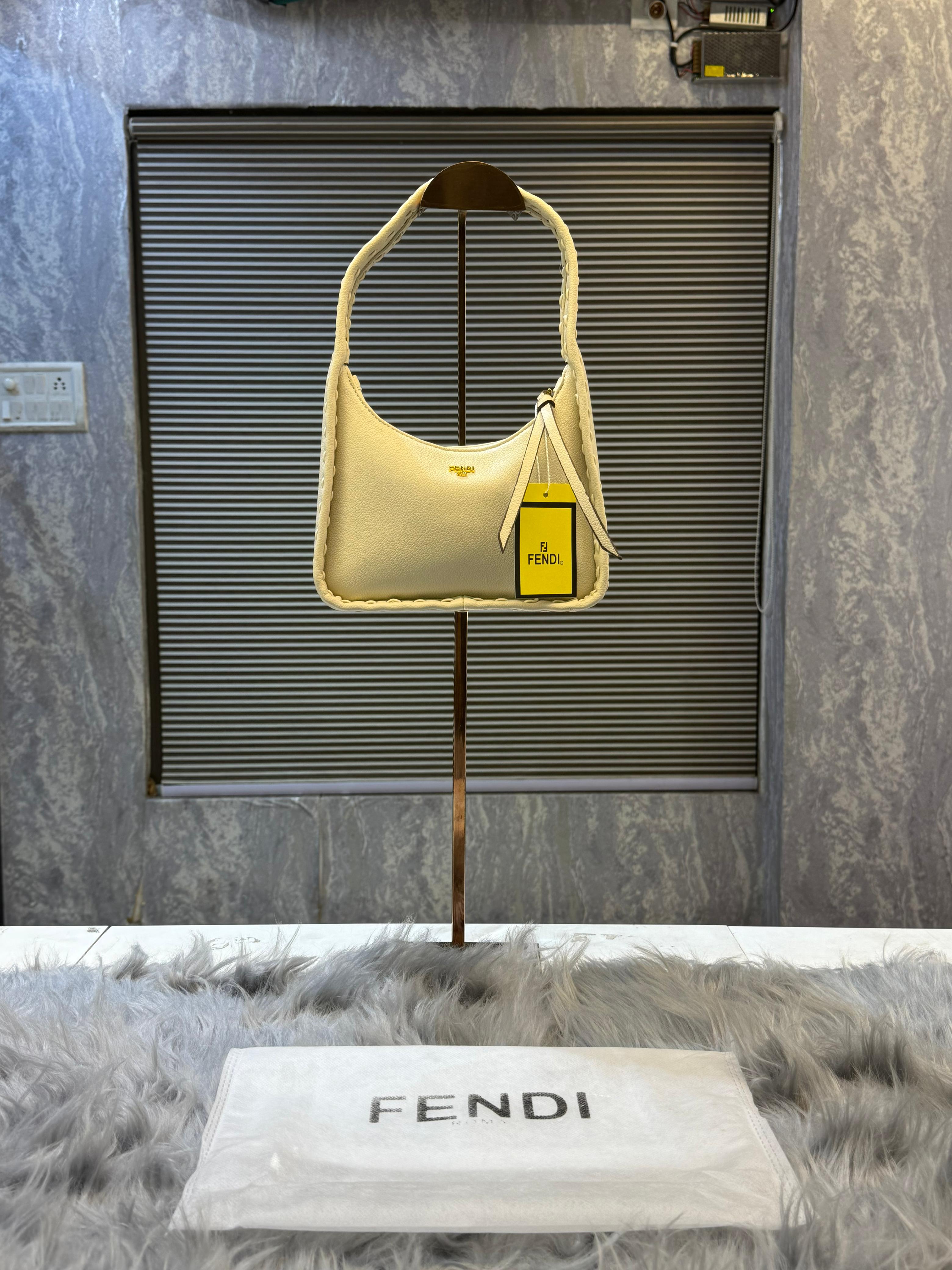 FD MINI FENDESSENCE BAG WITHOUT BOX