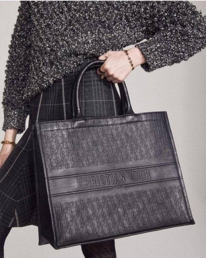 Dio tote bag premium quality with zipper(dust cover)
