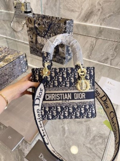 Dio LADY BAG WITH BRAND BOX