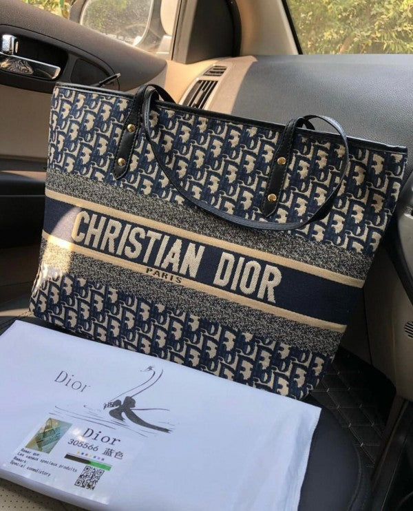 Dio tote bag with dust cover with premium quality