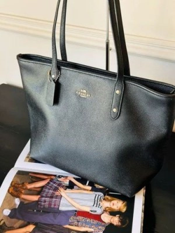 CH Hutton tote bag withbox