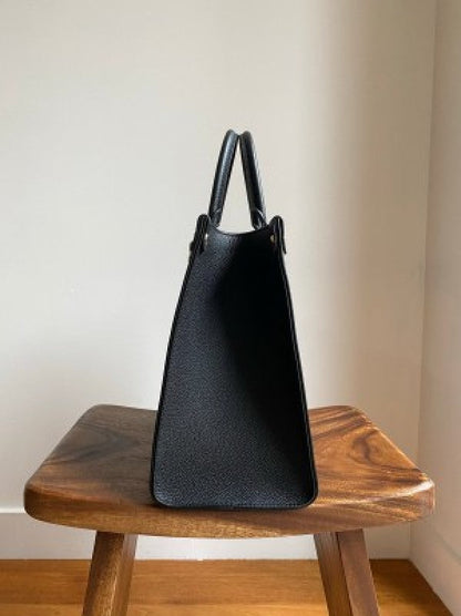 LV onthego bag with og box premium quality