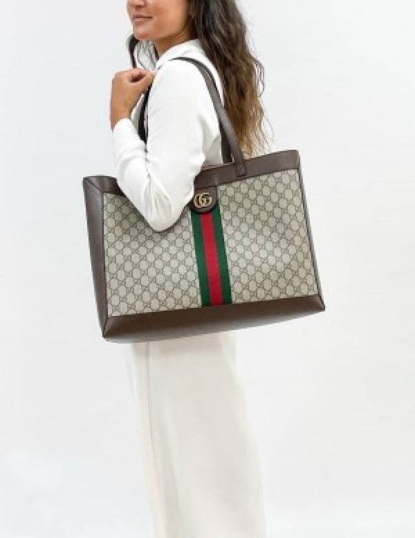 GC supreme tote bag premium quality with dust cover