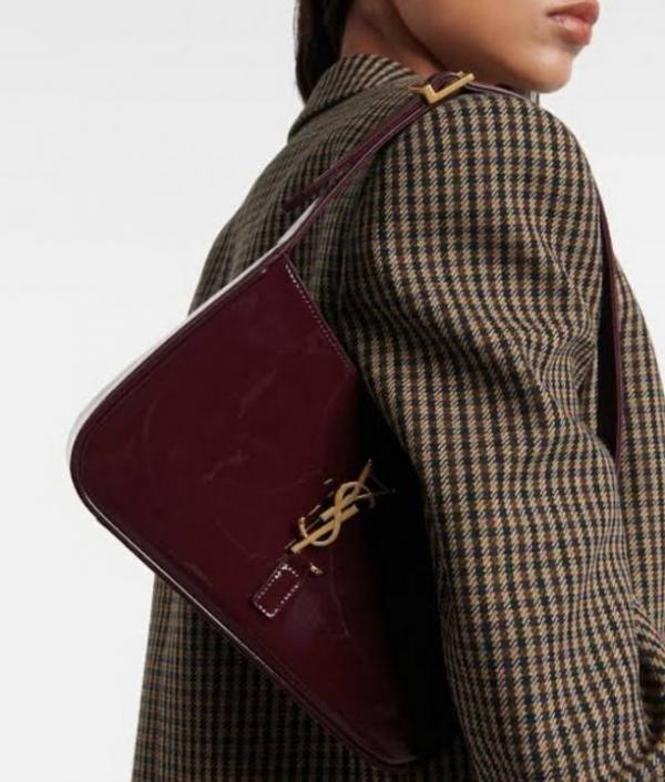 Saint patent hobo bag glossy with og box