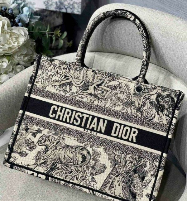 Dio tote tiger print premium quality with box