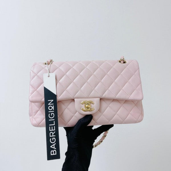 CN Paris jumbo sling bag premium quality with box