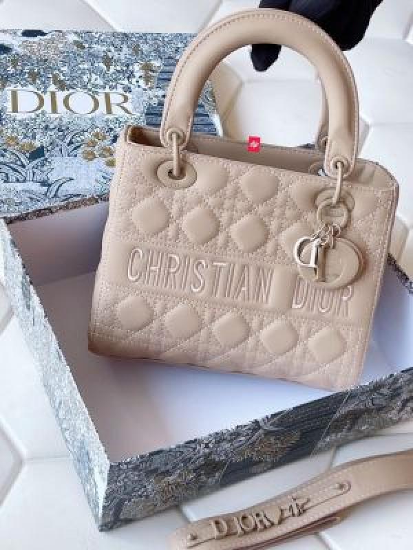 DIO Lite Cannage Ultra Matte Handbag with premium quality box