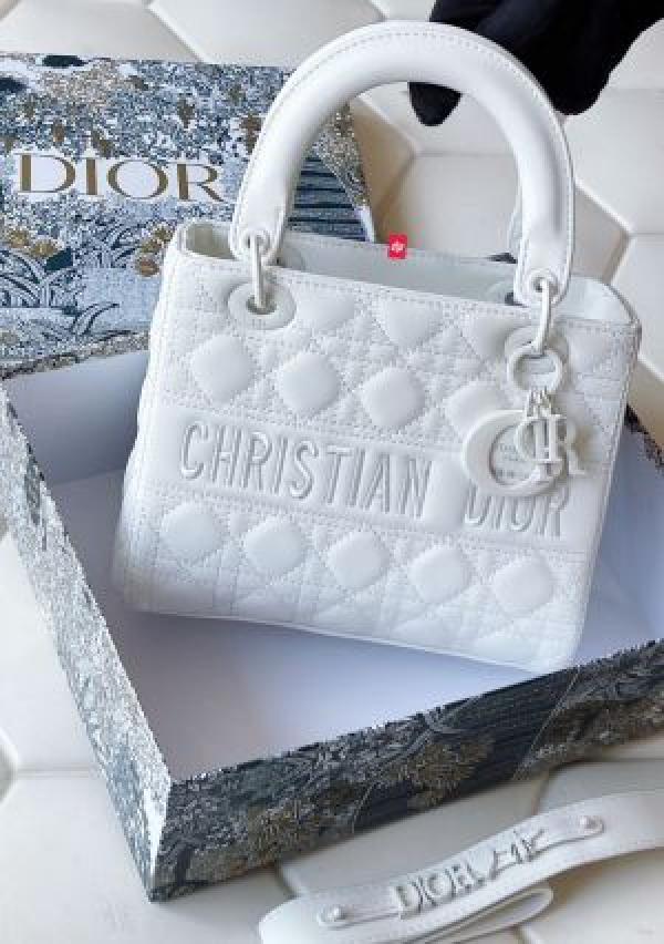 DIO Lite Cannage Ultra Matte Handbag with premium quality box