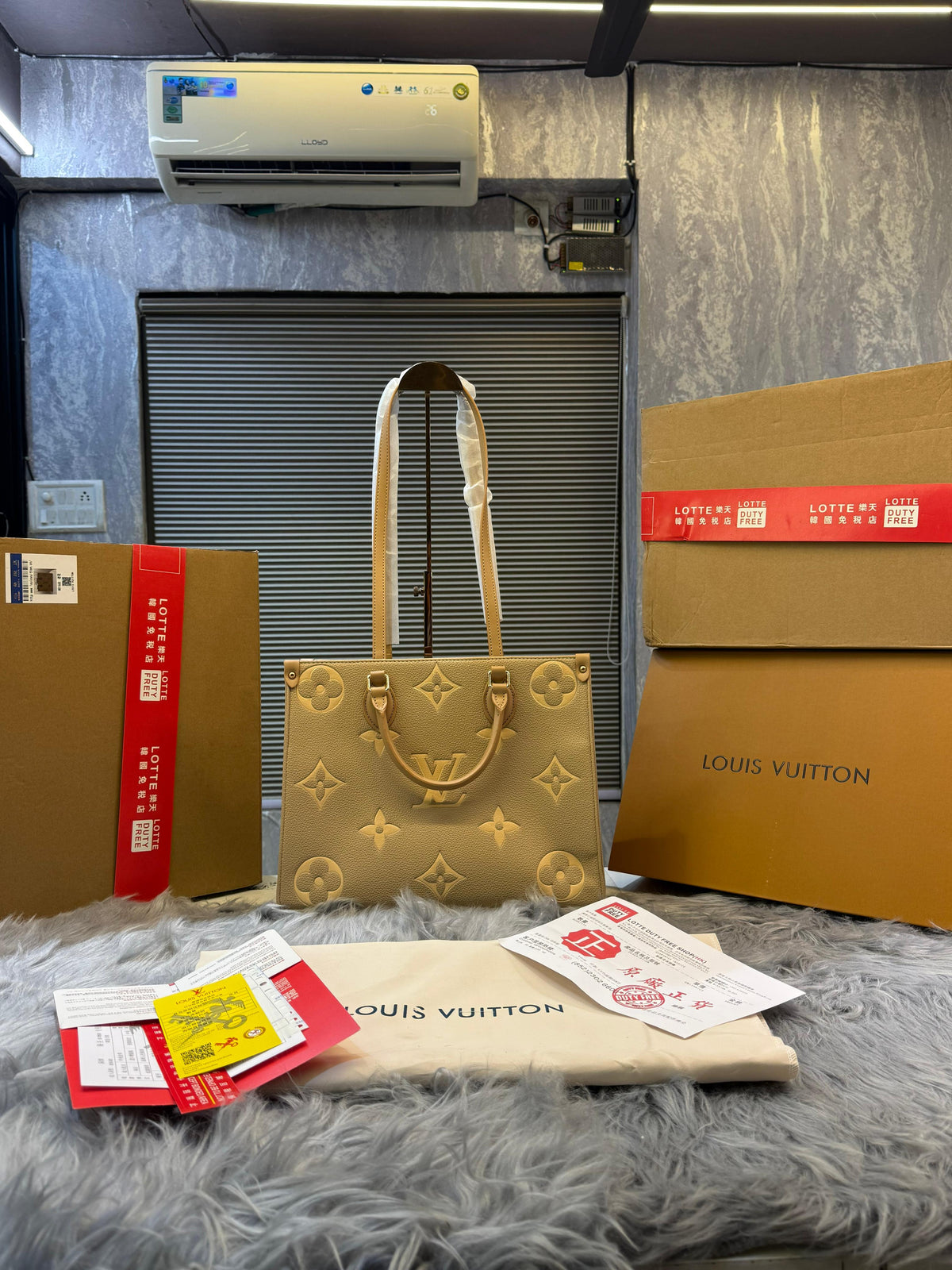 LV Onthego Mm Empreinte With&amp;Double Og Box And Dust Bag