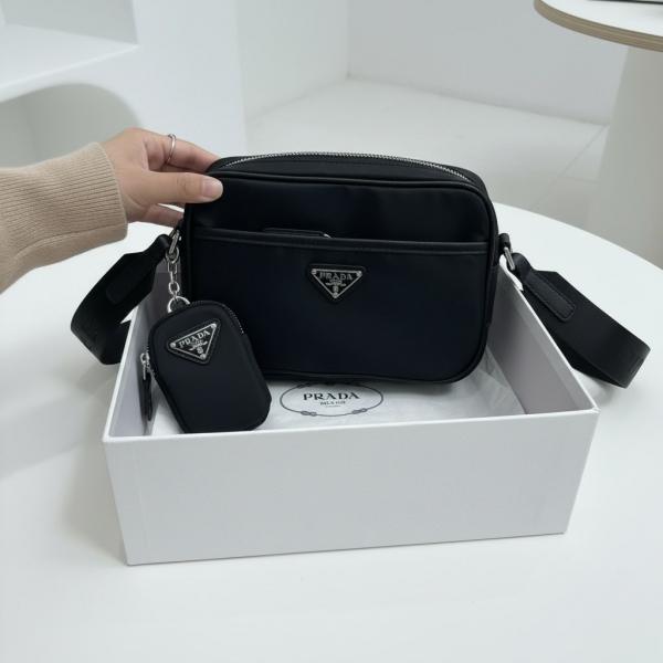 PDa ADIDAS UNISEX SLING BAG WITH BOX