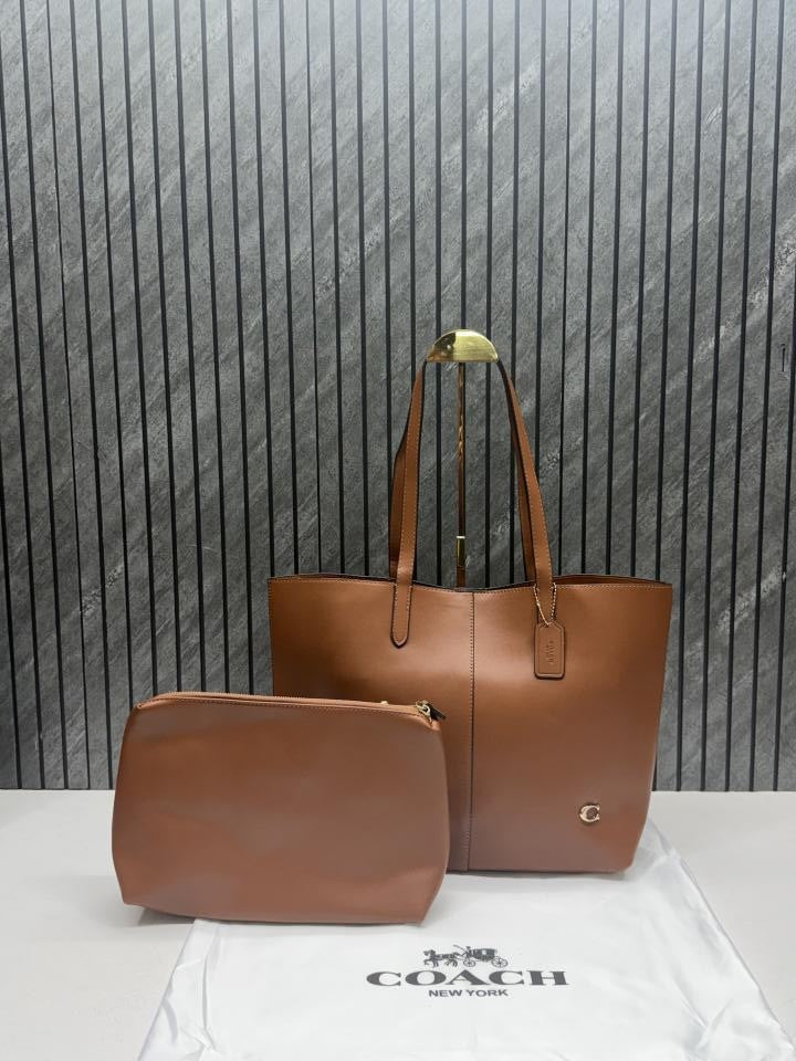 CH North Tote With Dust Cover &amp; Pouch
