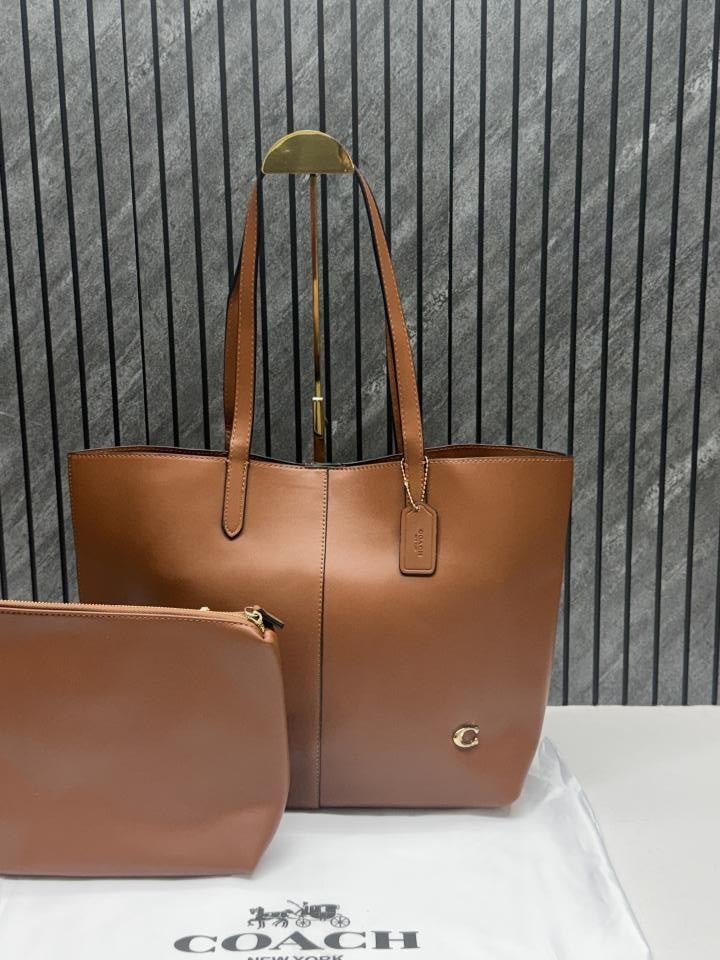 CH North Tote With Dust Cover &amp; Pouch