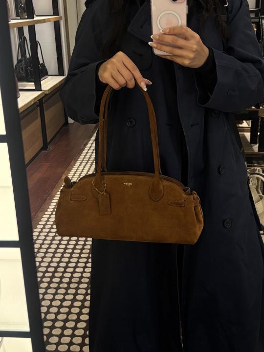 CH Empire CarryAll Shoulder Bag With DustCover