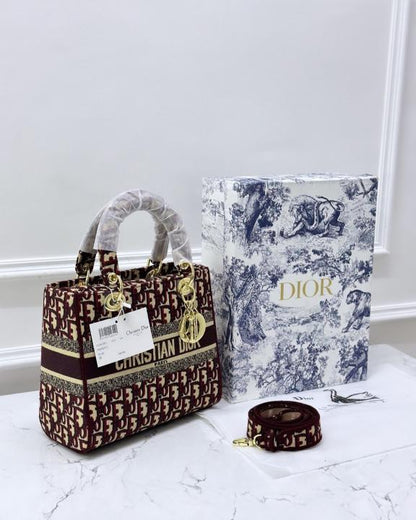 Dio LADY BAG WITH BRAND BOX