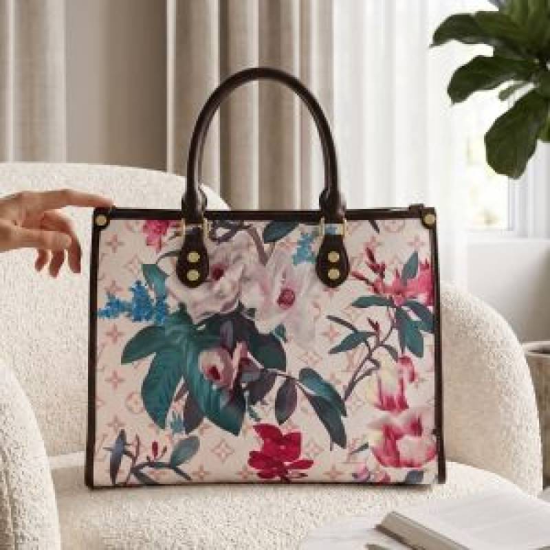 LV on the go limited edition with dust bag and premium quality box