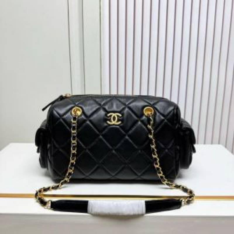CN BOWLING QUILTED HANDBAG WITH PREMIUM QUALITY BOX