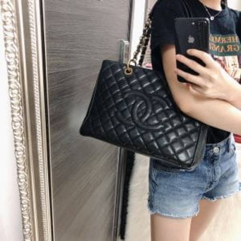 CN hand bag with dust bag and premium quality box