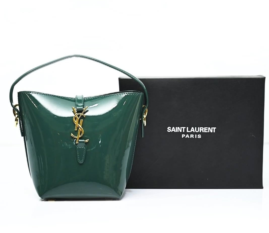 Saint bucket bag with og box