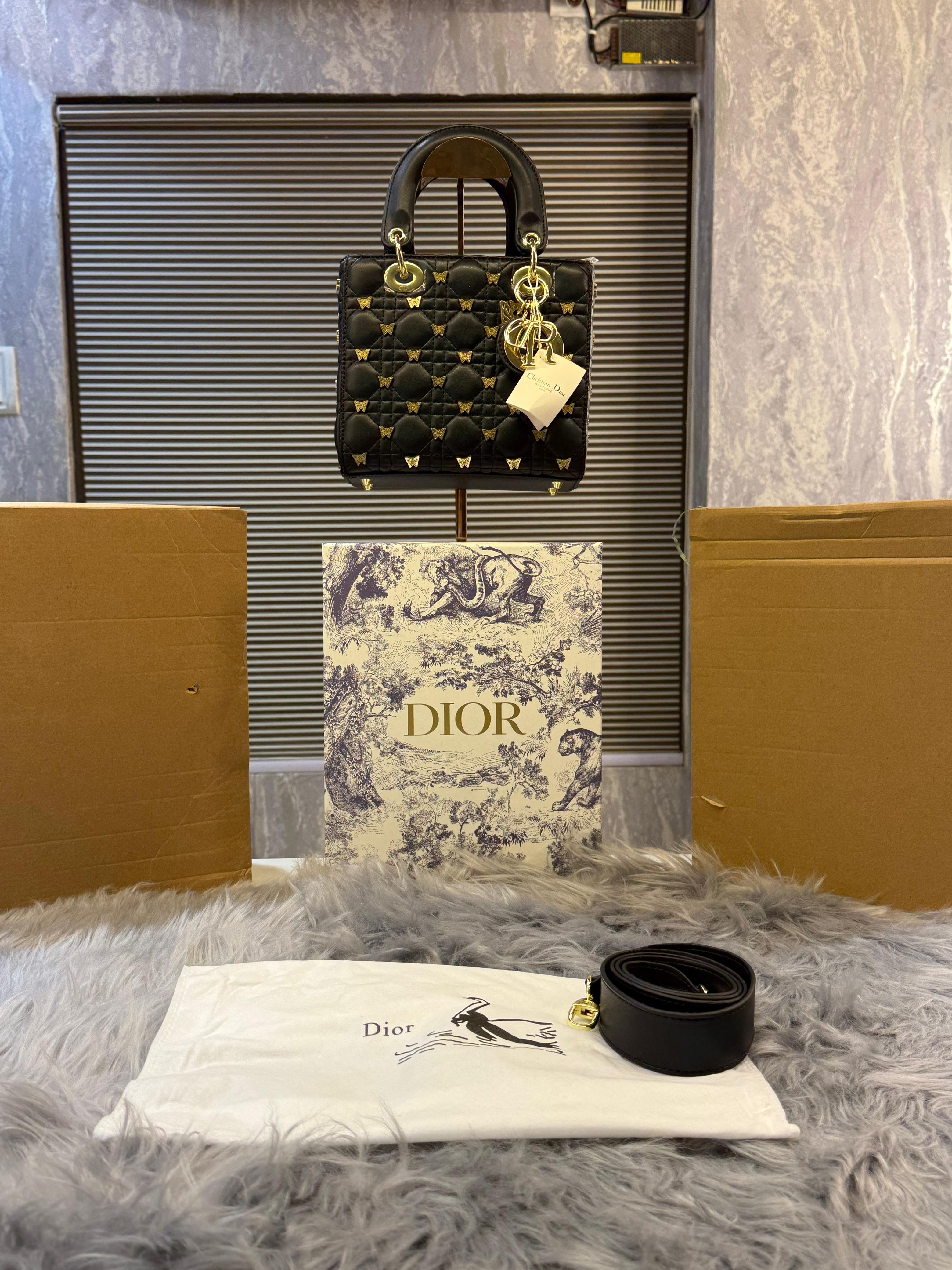 Dio LADY BAG WITH BRAND DOUBLE BOX