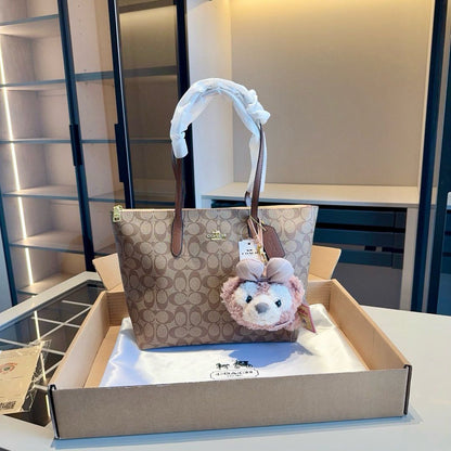 CH tote bag with bear charm &amp; ogbox