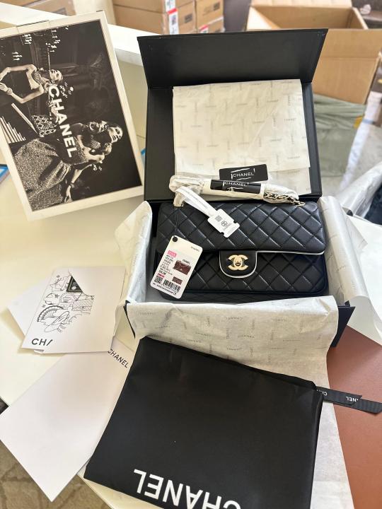 CN Jumbo Large Highend Shoulder Bag With Original Double Box Packing RibbonPack Box