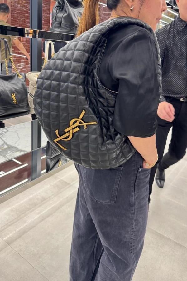 Saint Icare Quilted Nappa Hobo Shoulder Tote Bag