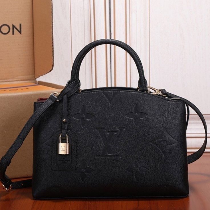 LV Palais Handbag With Double Box premium quality
