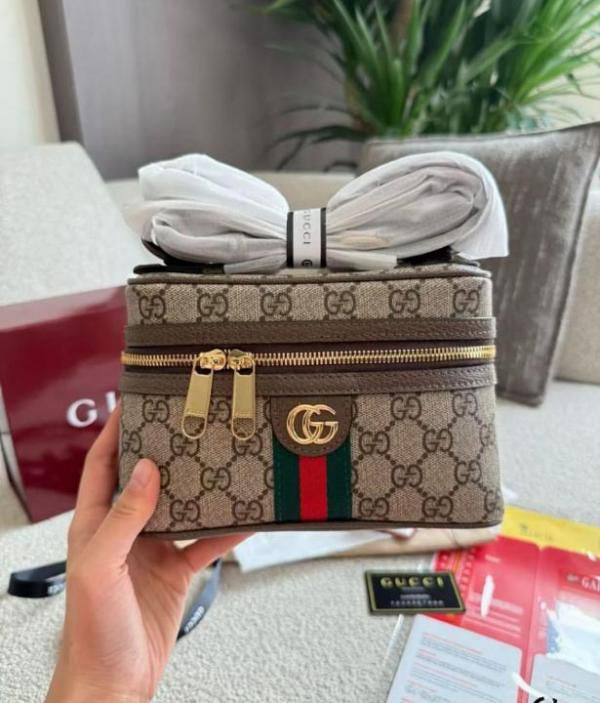 GCI ophidia vanity bag premium quality with og box