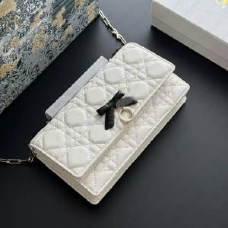 DIO Lady D-Joy Style Chain Shoulder Bag with premium quality box