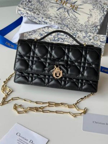DIO Lady D-Joy Style Chain Shoulder Bag with premium quality box