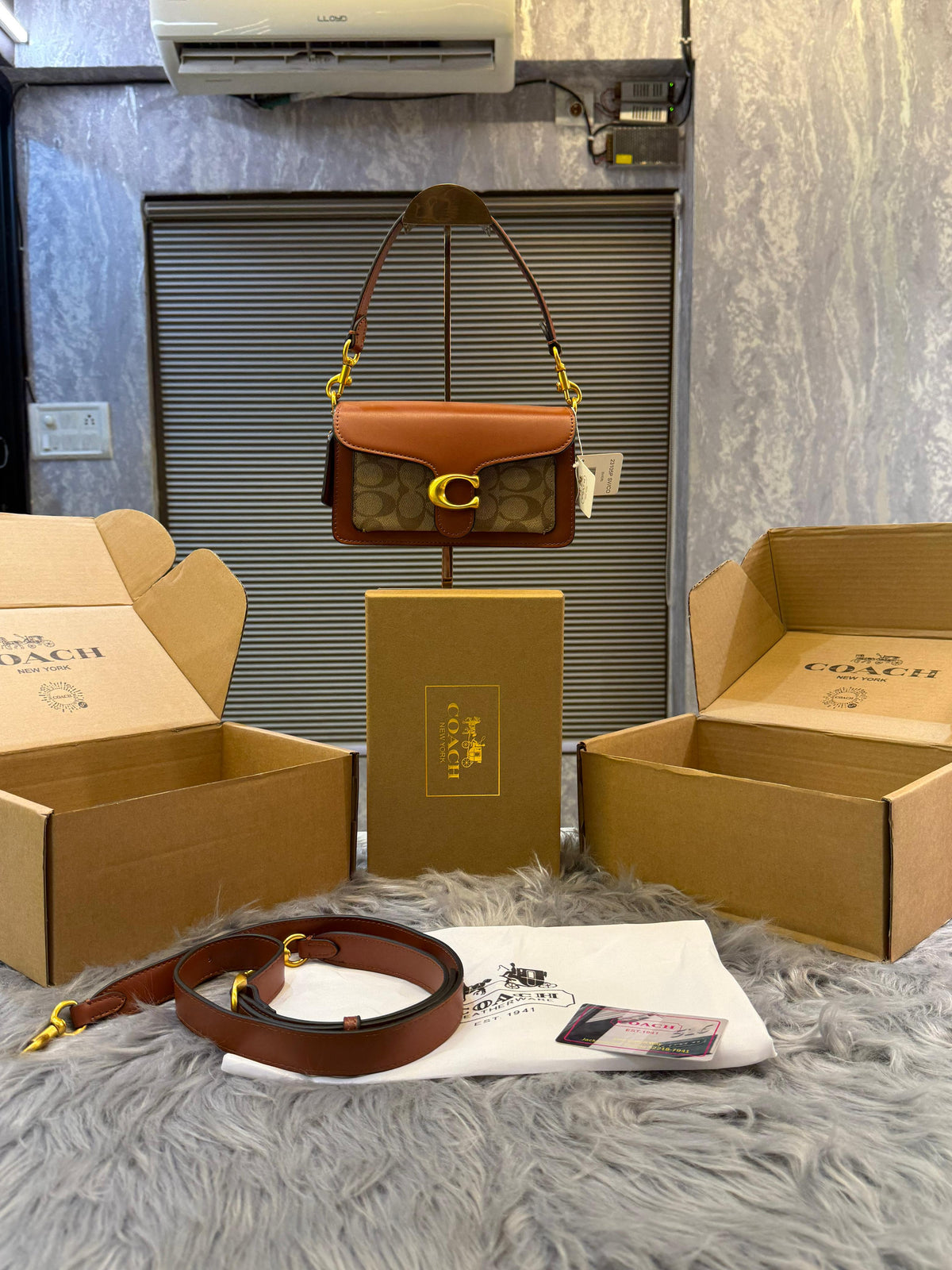 CH tabby shoulder bag with box (Copy)