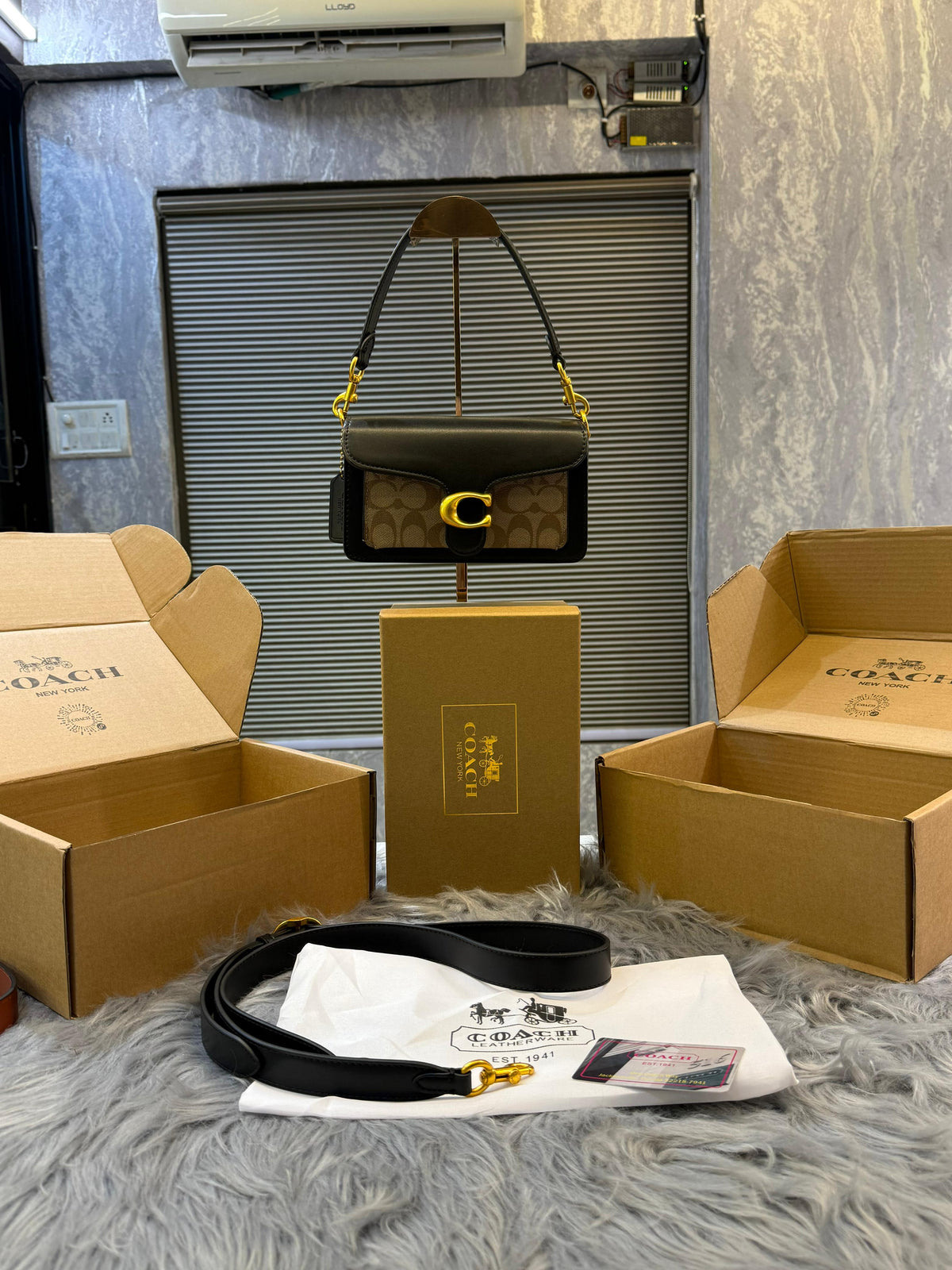 CH tabby shoulder bag with box (Copy)