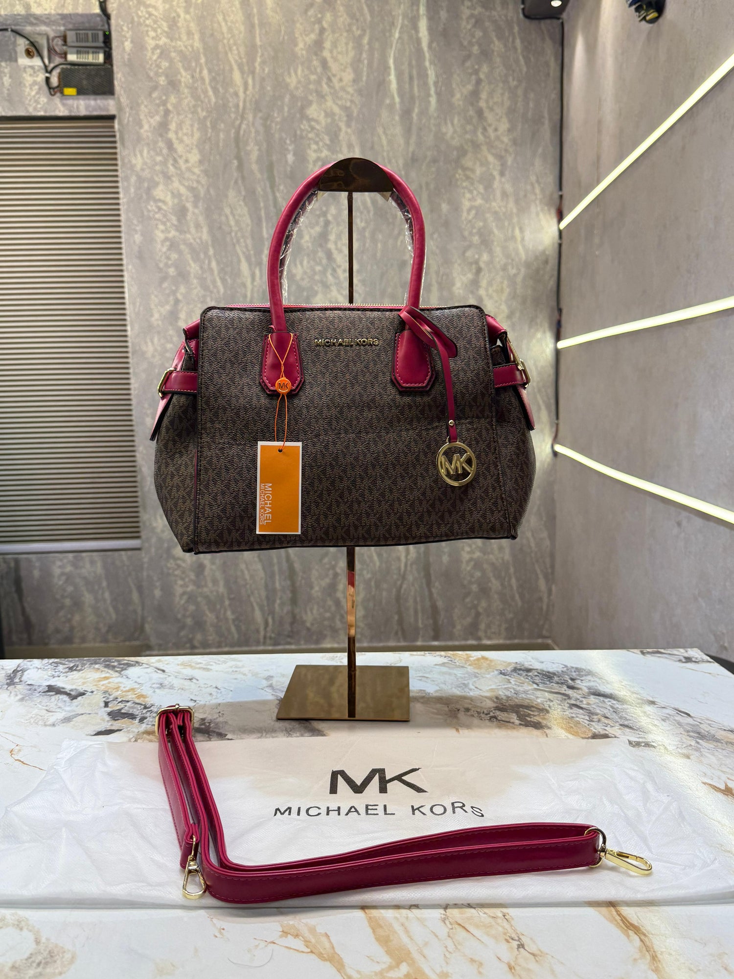 MK Maeve Large Tote Bag( Dust Bag Sling Belt)